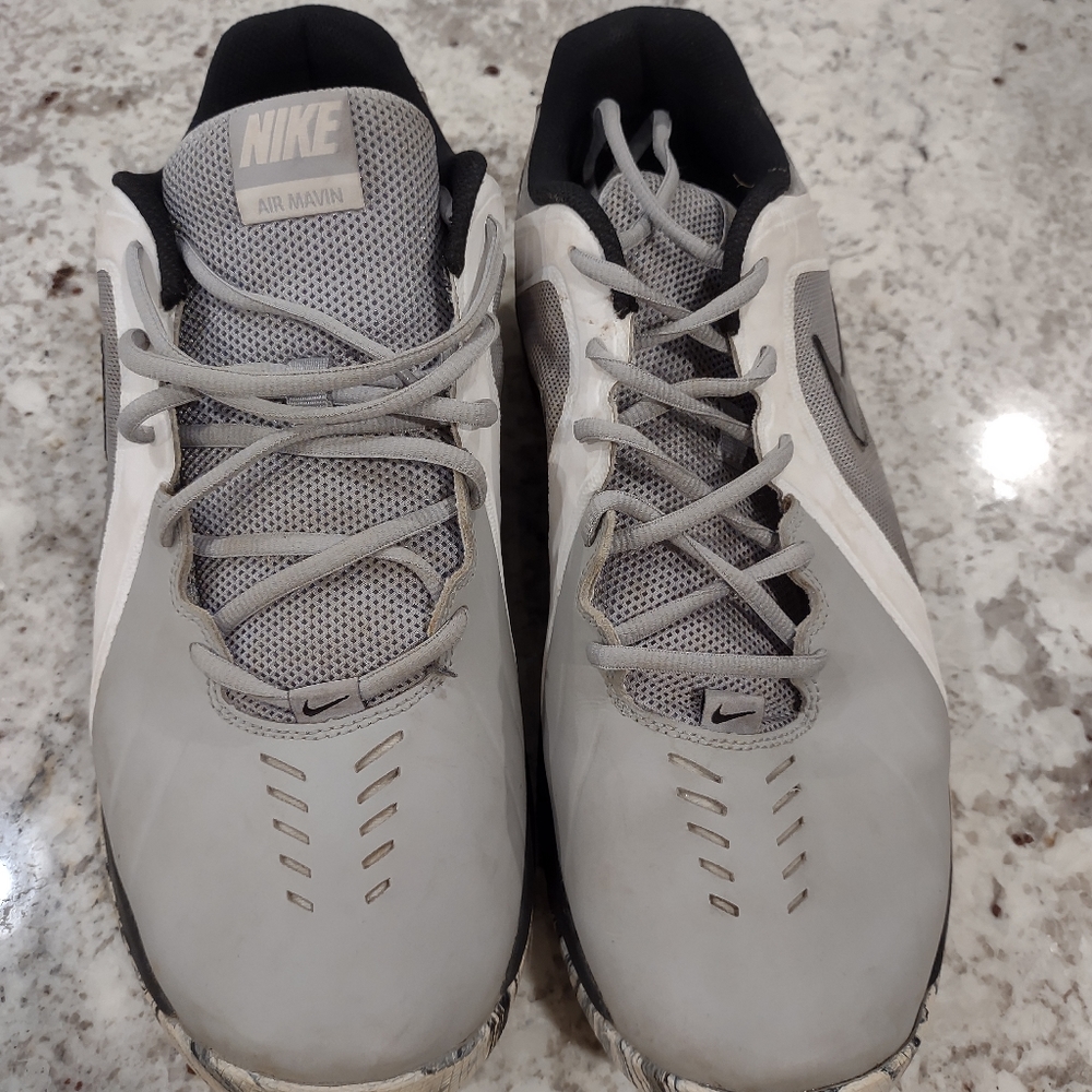 Nike Air Mavin Size 13